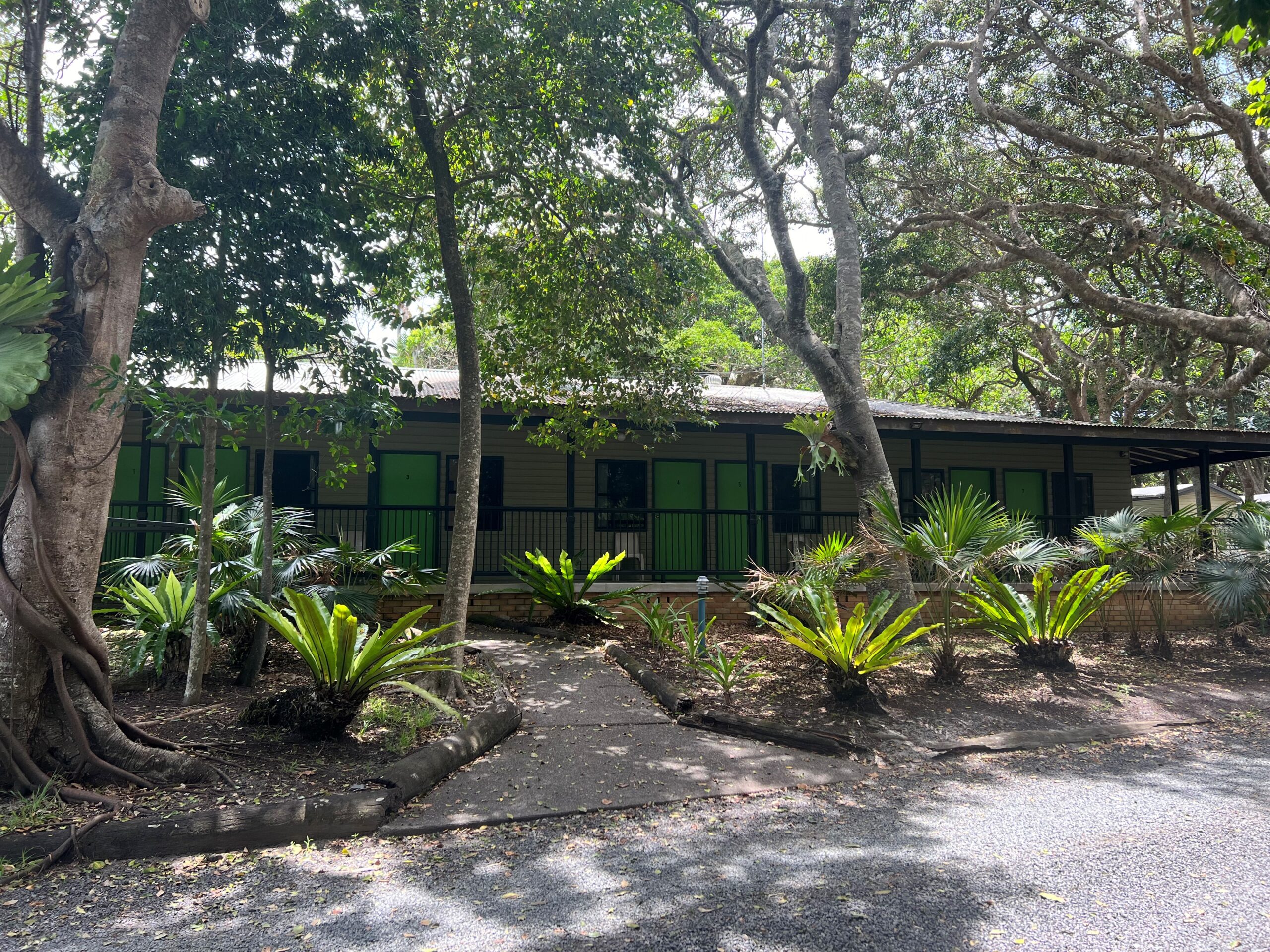 Tiona Lodge Exterior